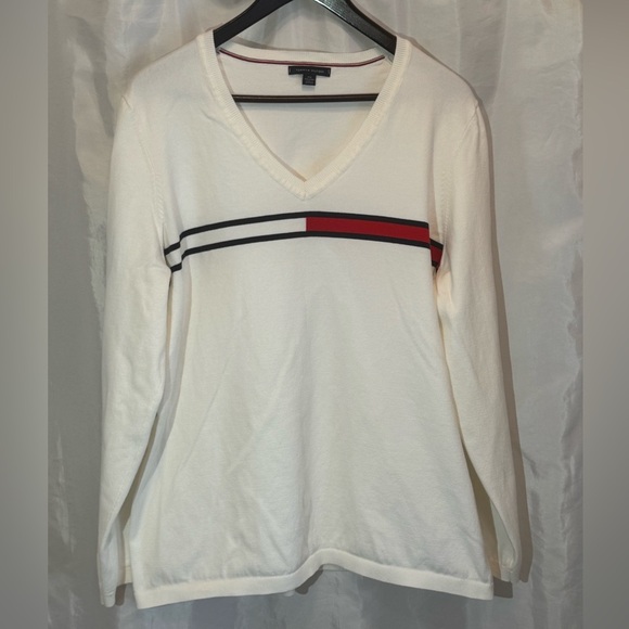 Tommy Hilfiger V-Neck Sweater – XXL – Ivory w/ Red & Navy Accents – Classic Knit - Picture 8 of 8